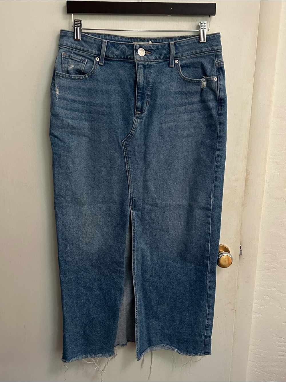 Y2K style denim maxi skirt with a slit in the front blue, size 10 western boho